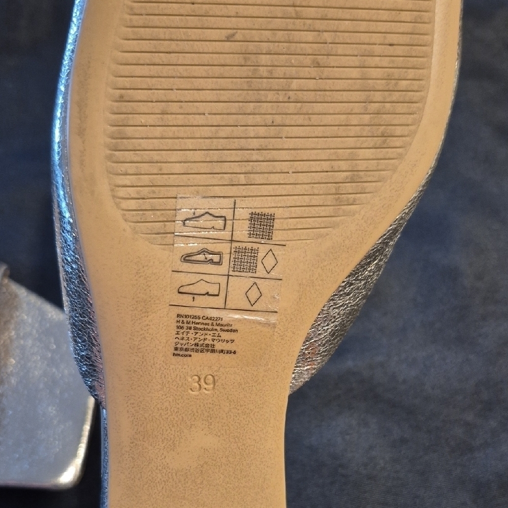 H&M Gold Mules with Glamorous Metallic Finish In Eu Size 39 - Picture 8 of 8